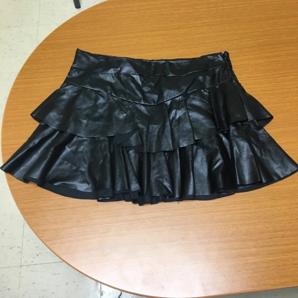 Faux leather ruffled skirt